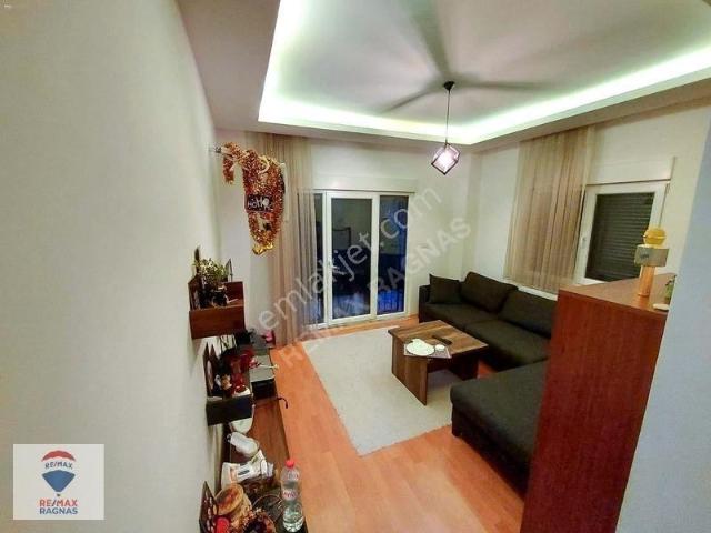 Altıntepe Mahallesi, Maltepe içerisinde satılık mülk