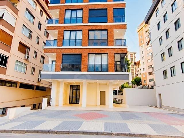 Süreyyaplajı, Maltepe içerisinde satılık mülk