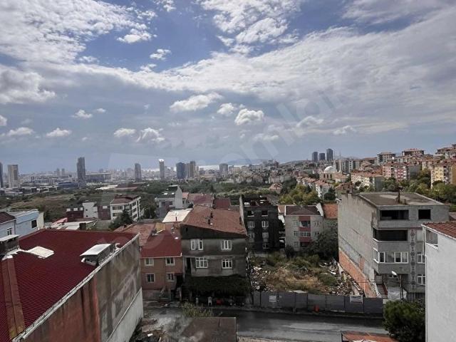 Esenkent Mahallesi, Maltepe içerisinde satılık mülk