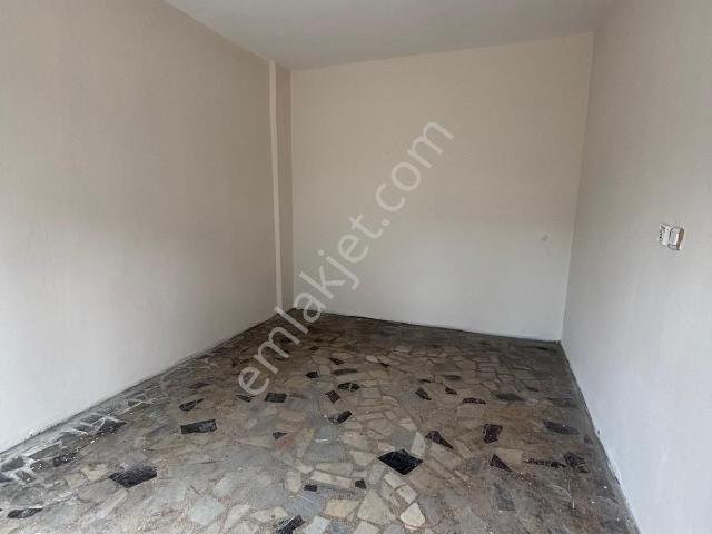 Gülensu Mahallesi, Maltepe içerisinde kiralık Dükkan