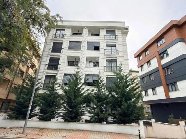 Yalı Mahallesi, Maltepe içerisinde satılık mülk