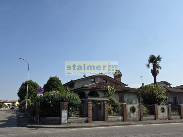 House for sale in Wincanton, Somerset