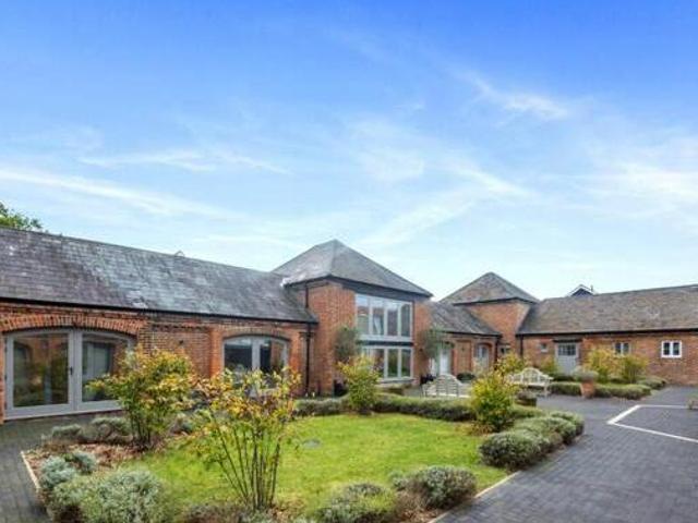 House for sale in Greenfields, Red Hill
