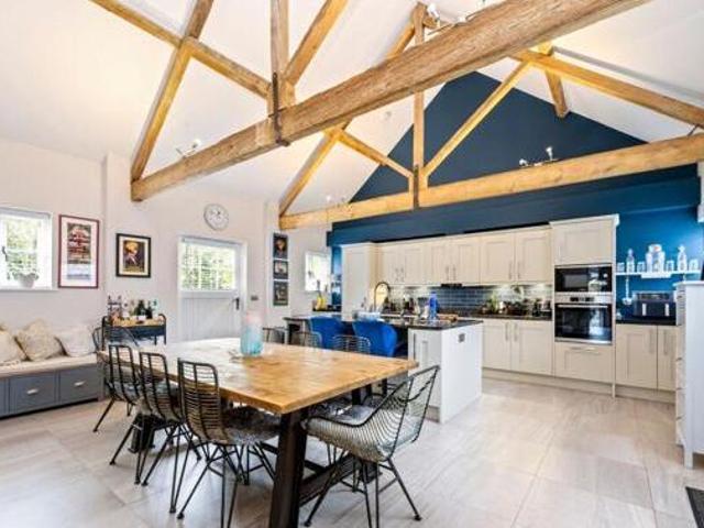 House for sale in Greenfields, Red Hill