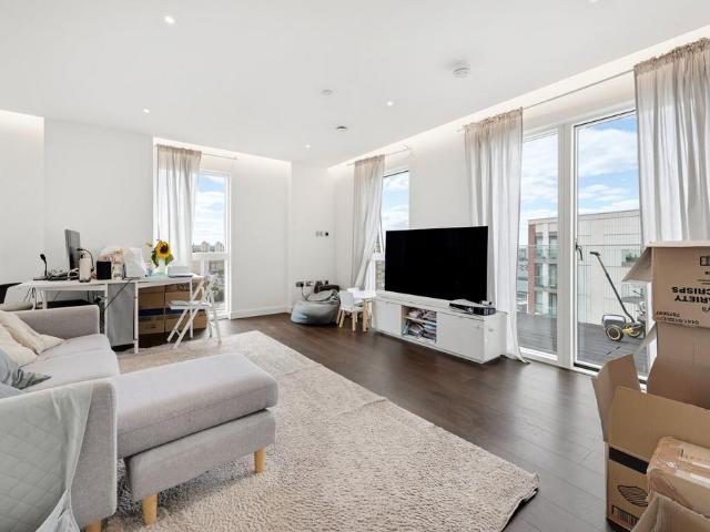 Apartment for rent in Nine Elms, Greater London