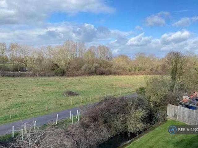 House for rent in Barnwell, Arbury