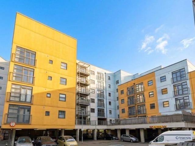 Apartment for rent in Bromley-by-Bow, Bow