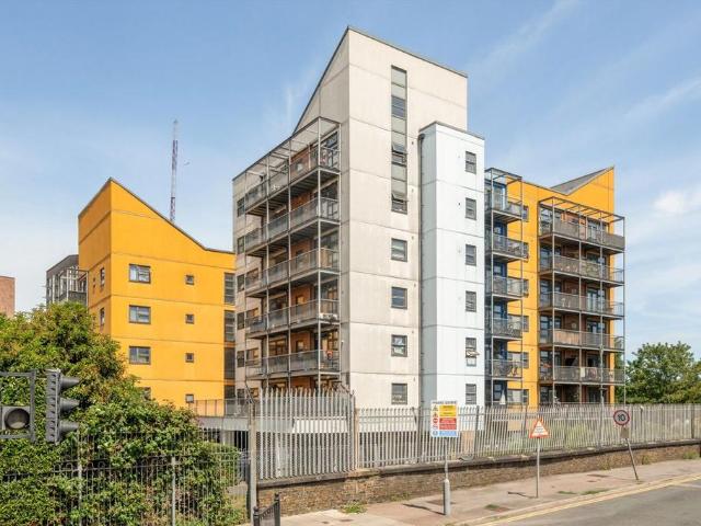 Apartment for rent in Bromley-by-Bow, Bow