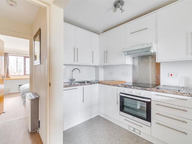 Apartment for rent in Fulham, Sands End