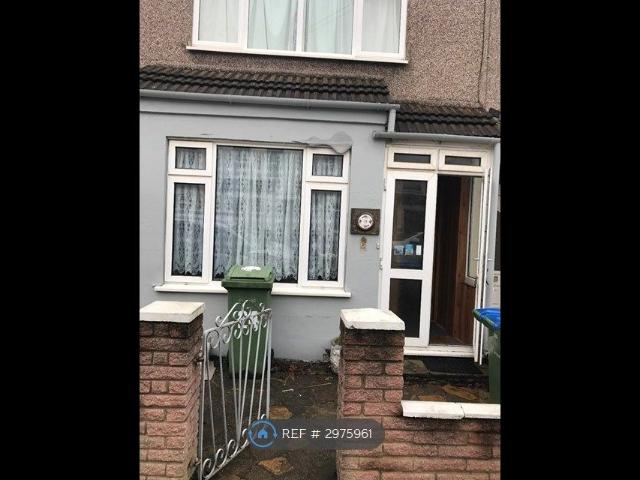 Apartment for rent in Plumstead, Greater London
