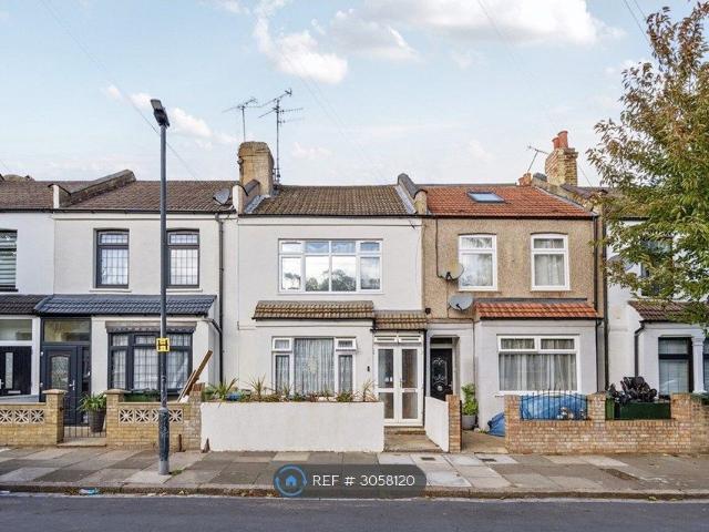 House for rent in Royal Borough of Greenwich, Greater London