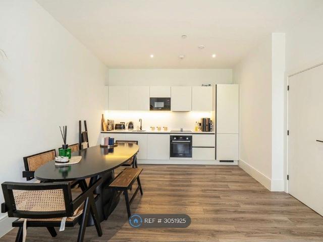 Apartment for rent in London Borough of Hillingdon, Greater London