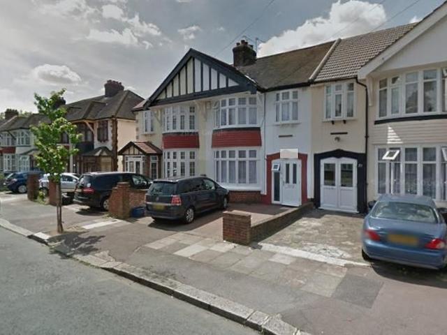 House for rent in Loxford, Greater London