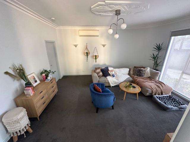 Room for rent in Camerons Creek, Victoria