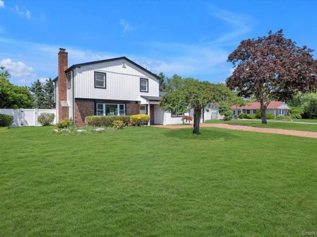 House for sale in Centereach, New York