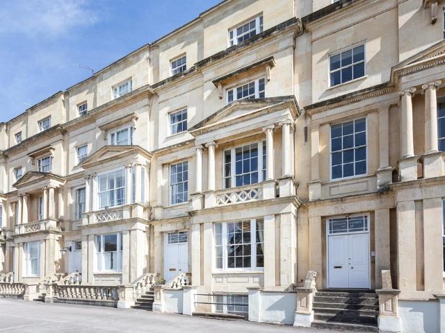 Apartment for rent in Warden Hill, Cheltenham
