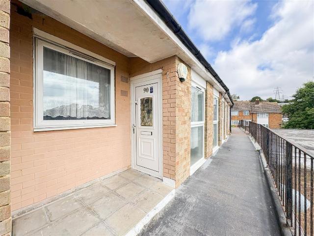 Apartment for rent in Broomgrove, Guestling Green