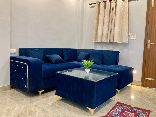 Property for rent in Deri