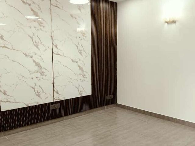 Property for rent in Deri