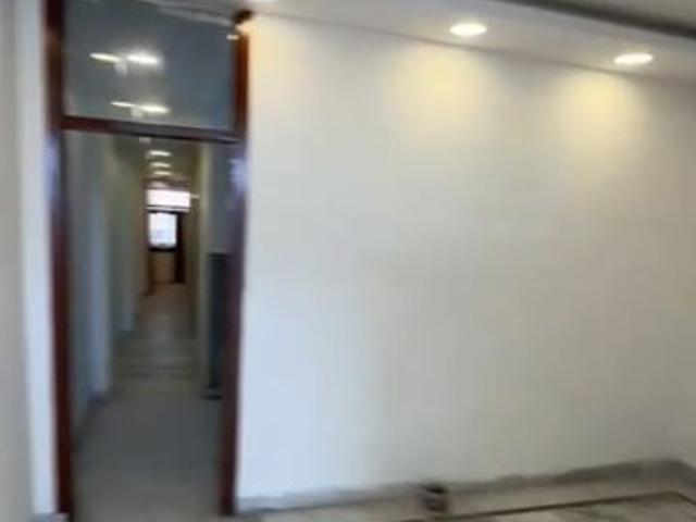 Property for rent in Deri