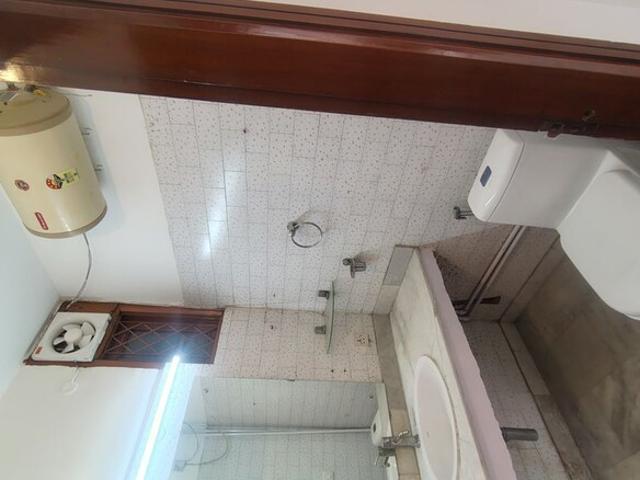Property for rent in Deri