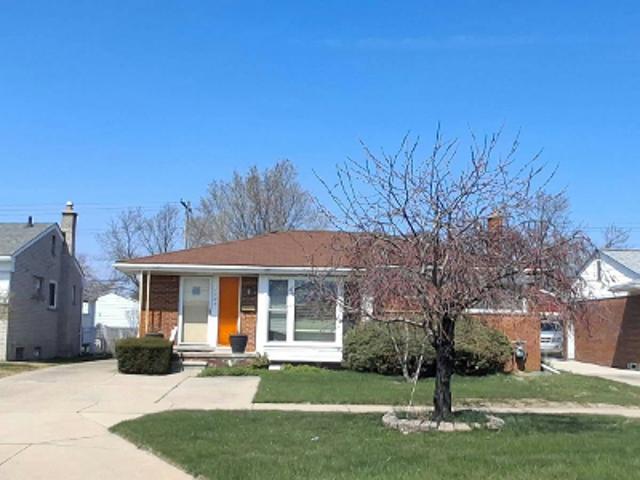 Property for sale in Fraser, Macomb County