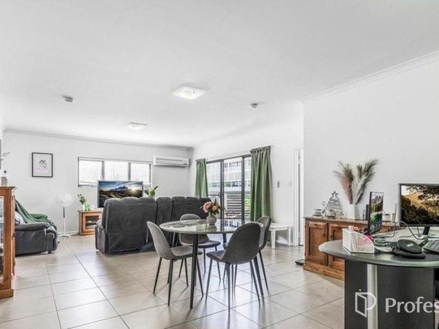 Apartment for sale in Cockburn Central, Western Australia