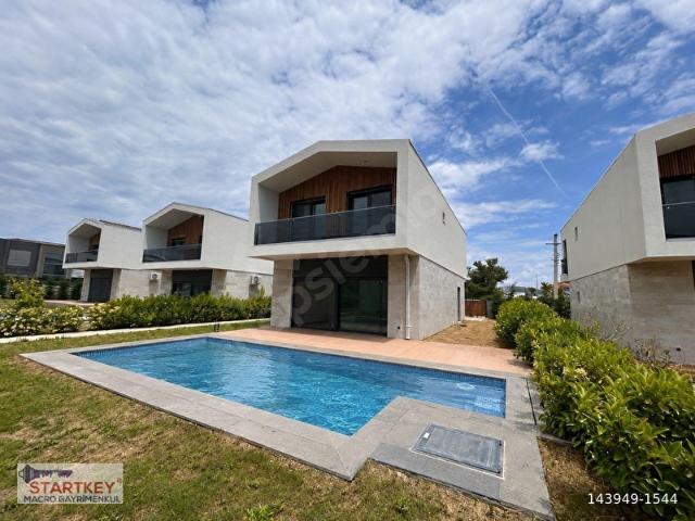 Çeşme, İzmir içerisinde satılık Villa