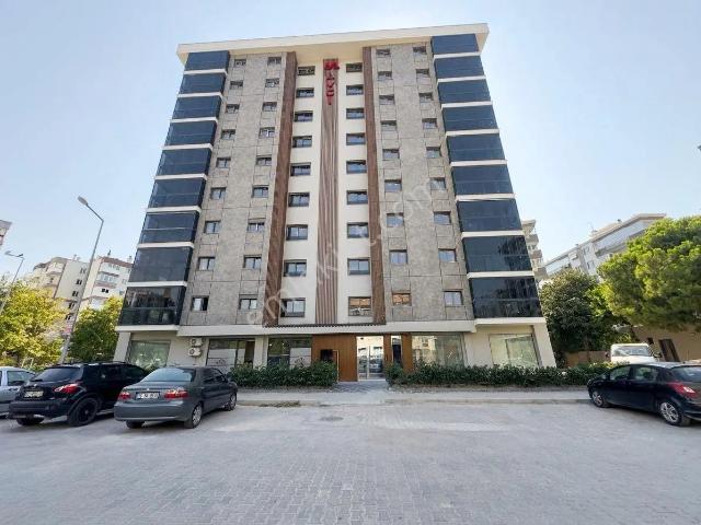 Manavkuyu Mahallesi, Bayraklı içerisinde satılık mülk