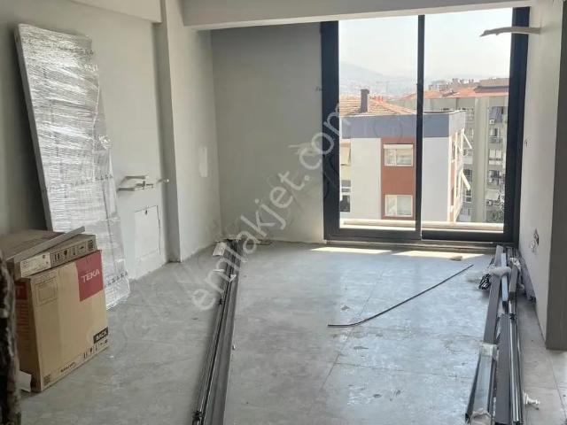 Bayrakli, İzmir içerisinde satılık mülk