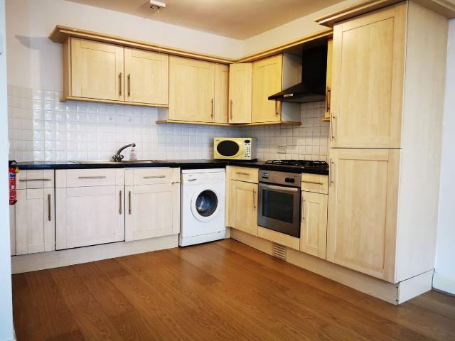 Apartment for rent in Maryland, Greater London