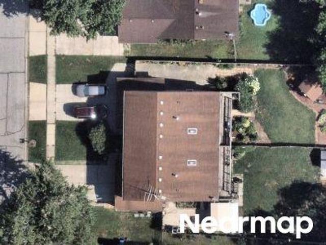 House for sale in South Elgin, Illinois