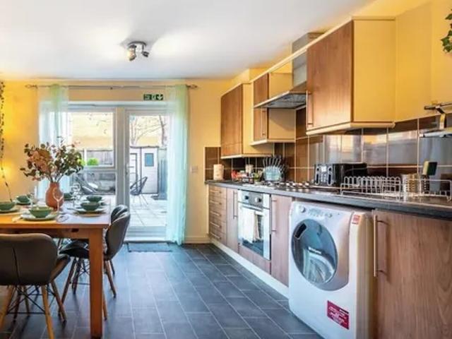 House for rent in Georgia, Greater Manchester