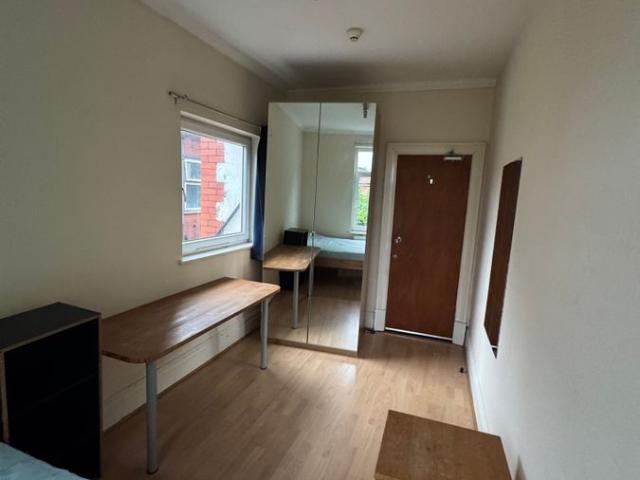 Room for rent in Victoria Park, Manchester