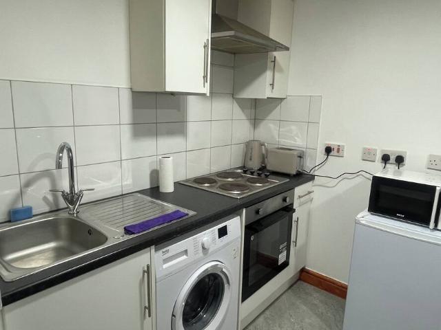 Apartment for rent in Moss Side, Manchester
