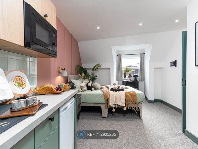Room for rent in Broadheath, Trafford Park