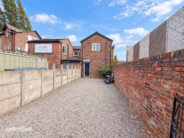 Apartment for rent in West Timperley, Trafford