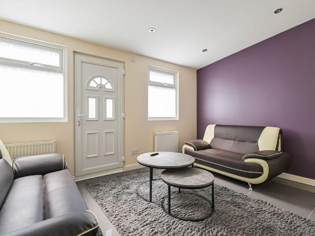 Apartment for rent in Samuda Estate, Isle Of Dogs