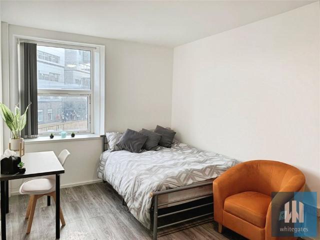 Room for rent in Thornton Lodge, Huddersfield