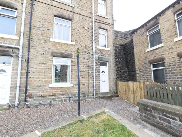 House for rent in Cowlersley, West Yorkshire