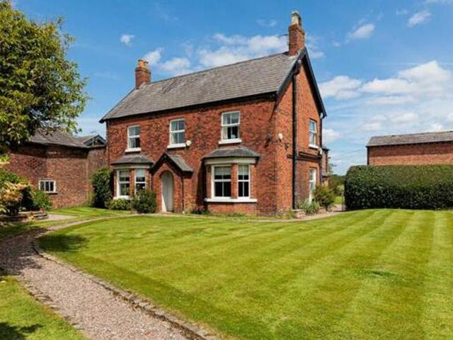 House for sale in Knutsford