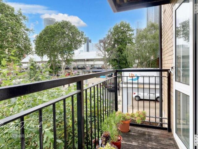 Apartment for rent in Isle Of Dogs, Isle Of Man