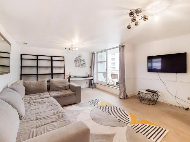 Apartment for rent in Cubitt Town, Greater London