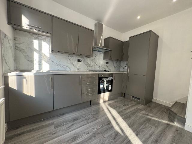 Apartment for rent in Stubbin, Deepcar