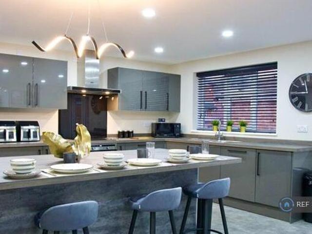 House for rent in Lyons, Greater London