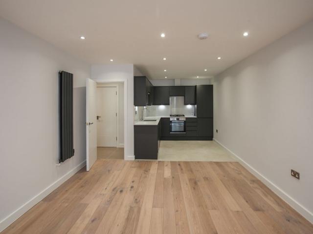 Apartment for rent in London Borough of Croydon, Greater London