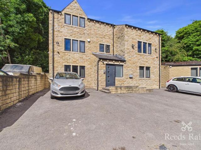 Apartment for rent in Thornton Lodge, Huddersfield