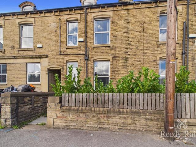 House for rent in Folly Hall, Kirklees