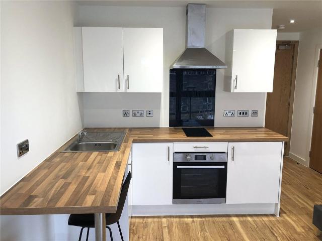 Studio for rent in Old Trafford, Trafford Park