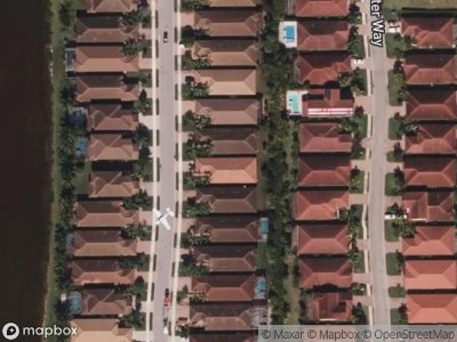 House for sale in Naples